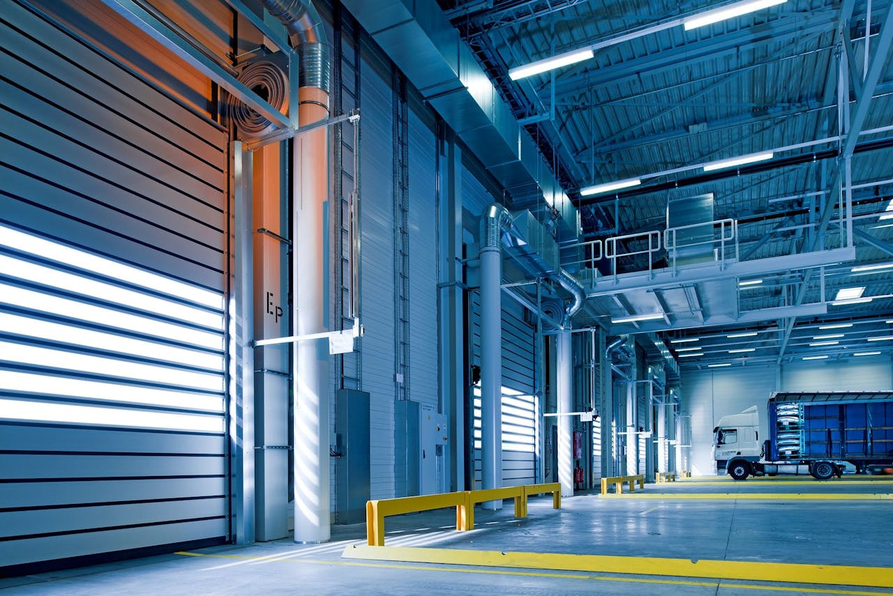 How Industrial LED High Bay Lighting Is Revolutionizing Large-Scale Workspaces