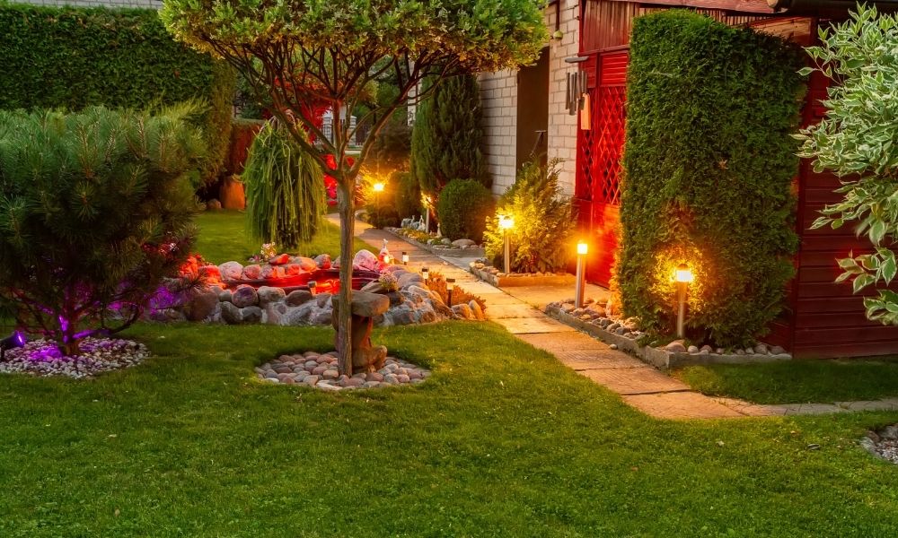 How To Upgrade Your Yard Lighting To LED