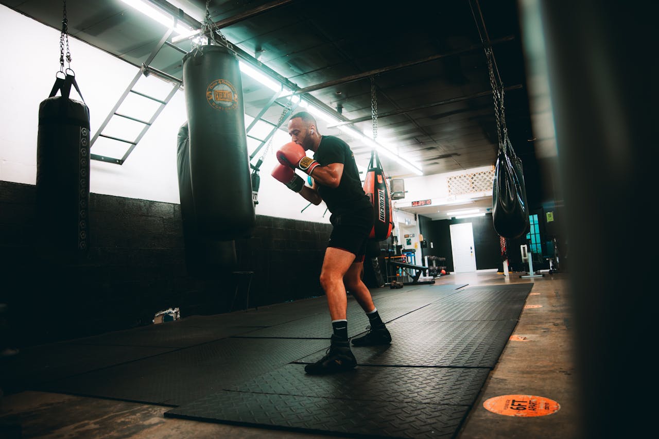 Why High Bay LED Lighting Is a Must-Have for Every Fitness Center